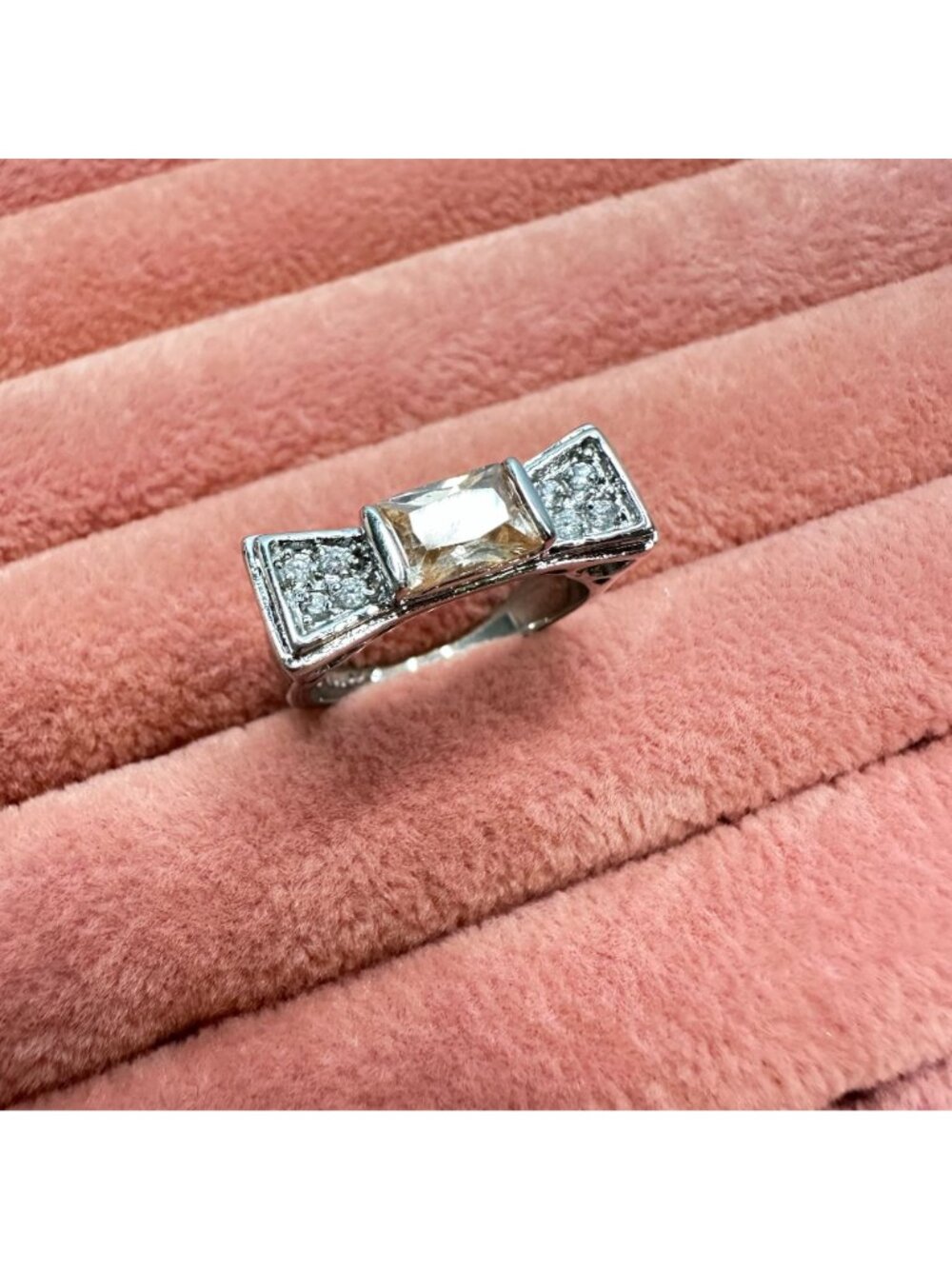 Bow-Style Champagne & Clear Cubic Zirconia Silver-Tone Ring Size 7 - Picture 2 of 16